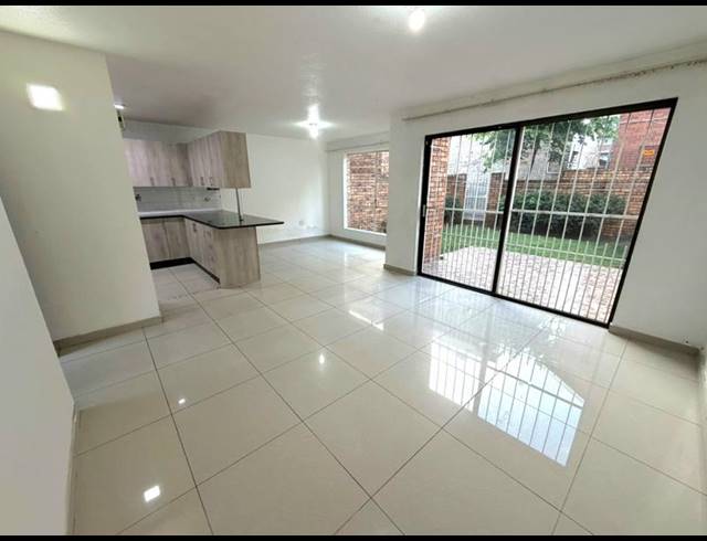 2 BEDROOM TOWNHOUSE FOR SALE IN BENONI CENTRAL